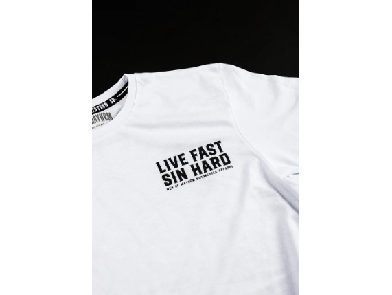 MM-M-1010-MF-WS_men-of-mayhem-t-shirt-middle-finger-weiss-schwarz-detail-3_6e253759-d8c1-44b0-a4e5-8e052bfadde4