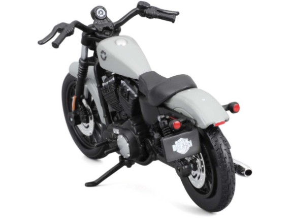 MODELL H-D 118 2022 SPORSTER IRON 883 (3)