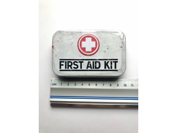 Pillendose-XL-First-Aid- (1)