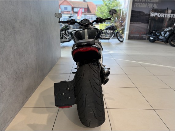 TRIUMPH Rocket III R, 0011420