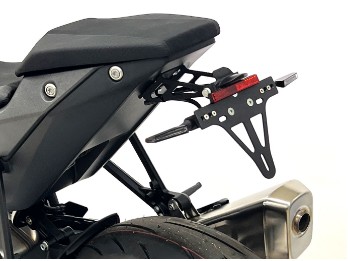 Kennzeichenhalter für KTM 990 Duke / 1390 Super Duke R, ab Modelljahr 2024