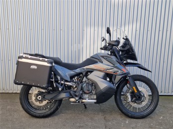890 ADVENTURE