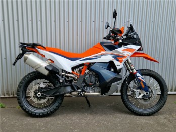 890 ADVENTURE R 2025