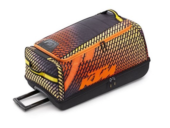 3PW1570200, ALLOVER SHOCK GEAR BAG