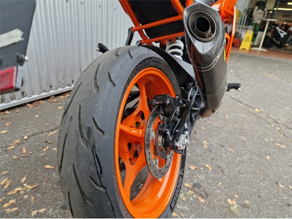 KTM RC 390 ABS 2024, 0018000
