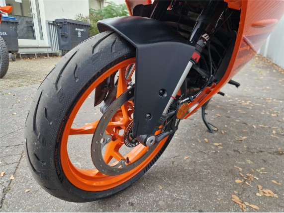 KTM RC 390 ABS 2024, 0018000