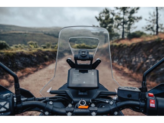 pho_pp_mon_480733_a61012992044_61912991044_mounted__sall__awsg__v1