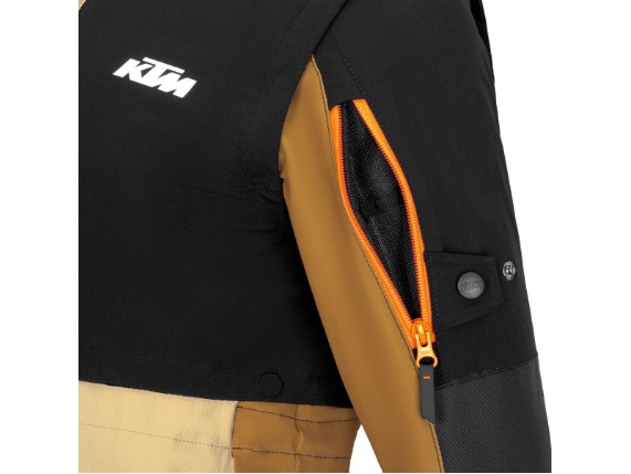 pho_pw_pers_vs_3pw25000700x_racetech_jacket_detail_3__sall__awsg__v1