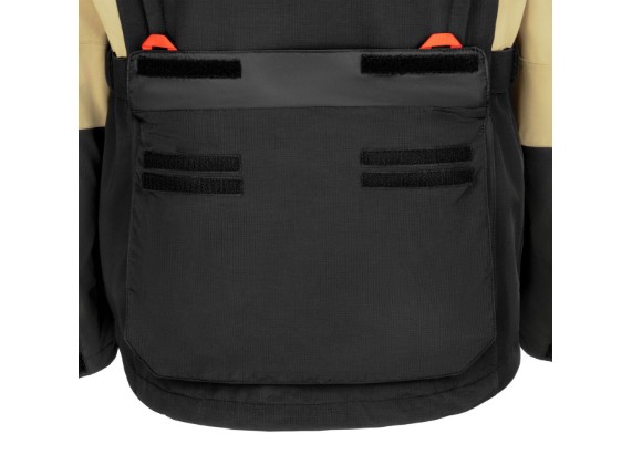 pho_pw_pers_vs_3pw25000780x_racetech_wp_jacket__2___sall__awsg__v3