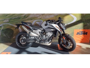 790 Duke