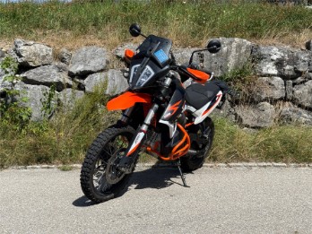 890 Adventure R