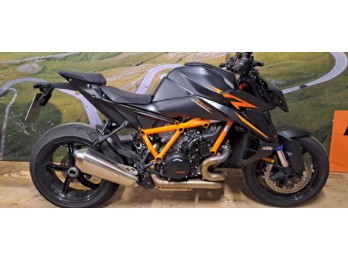 1390 SUPER DUKE R EVO