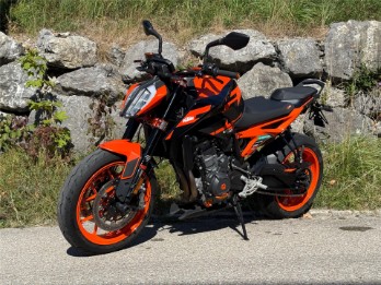 890 Duke GP