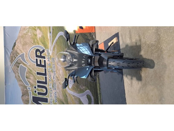 918992314d1841f5a690f27845818634