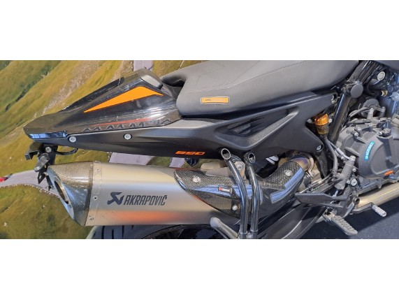 a6d8783b867841ada25c01432f85b810