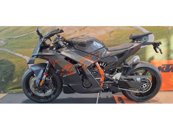 b904a9a69def4adda036b0b3ac2b3a7c