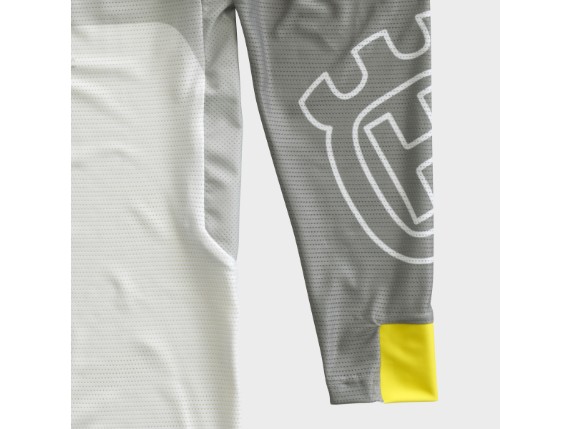 pho_hs_closeup_65178_3hs21000490x_kids_railed_shirt_detail__sall__awsg__v1