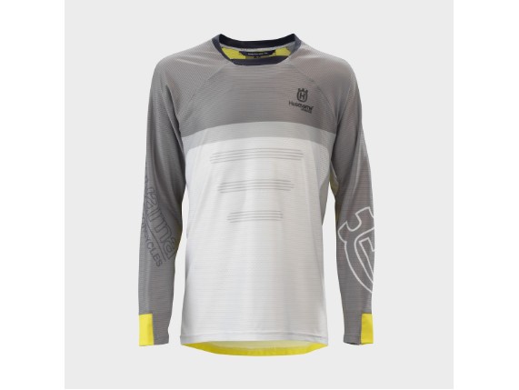 pho_hs_pers_vs_77118_3hs21000490x_kids_railed_shirt_front__sall__awsg__v1