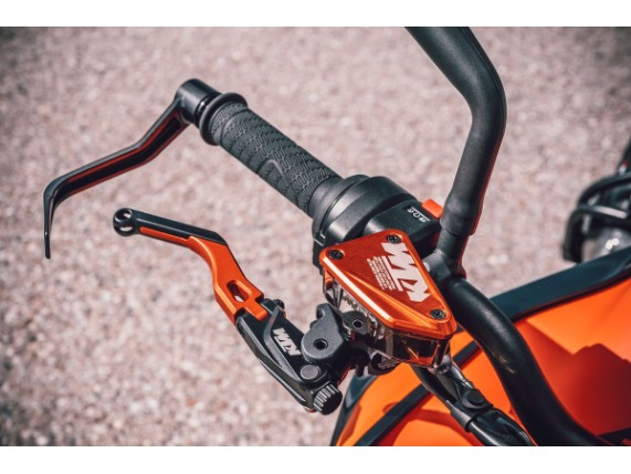 pho_pp_mon_64113902044_64113903000_61713931144c1a_detail1__sall__awsg__v1