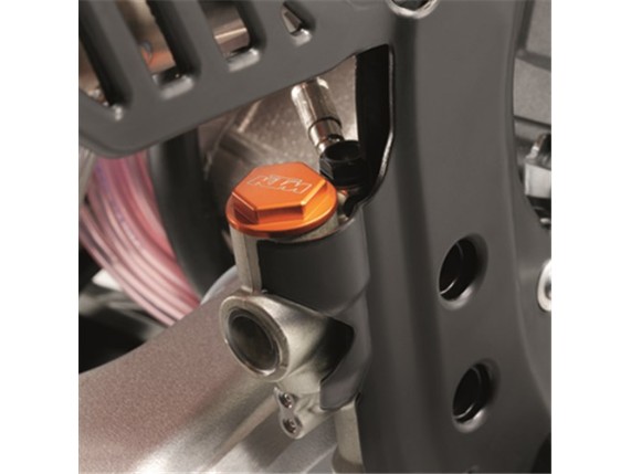 U6951981, REAR BRAKE RESERVOIR CAP '04