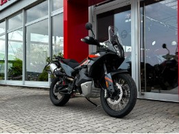890 Adventure
