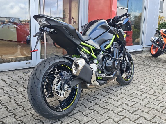 Kawasaki Z900, 0017080