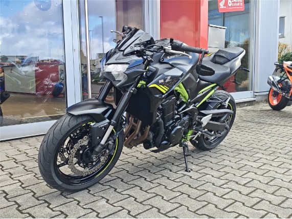 Kawasaki Z900, 0017080