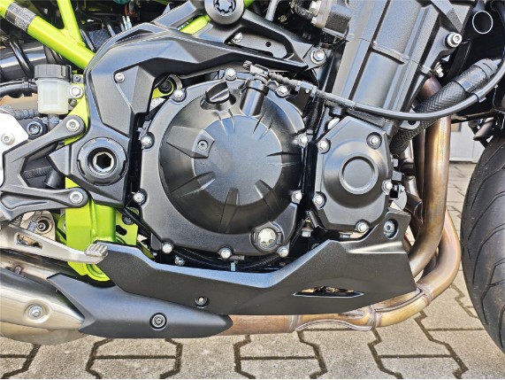 Kawasaki Z900, 0017080