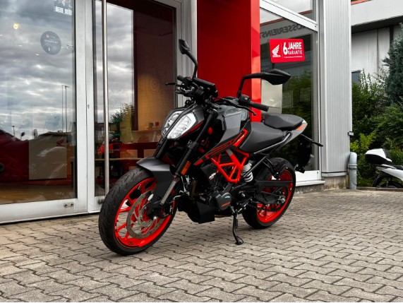 KTM 125 Duke, 0013673