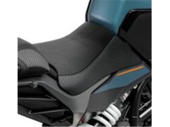 pho_pp_mon_96307940044_riders_seat__sall__awsg__v1