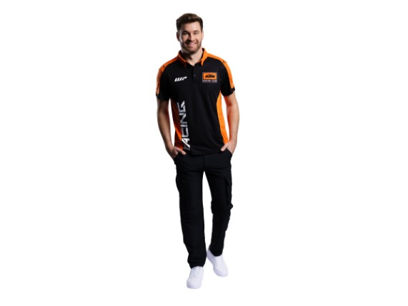 pho_pw_pers_vs_3pw24000420x_3pw24000470x_team_polo_pants_onmodel_front___kopie__sall__awsg__v1