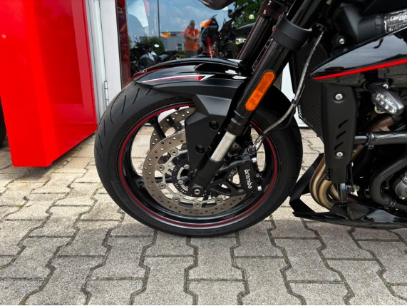 TRIUMPH Street Triple R 765 Low, 0017537