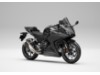24YM_CBR500R_Studio_08HME-MLR-RAZB