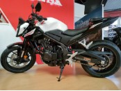CB 500F Hornet