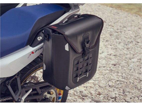 08L70-MLC-D31 Honda XL750 Satteltasche links