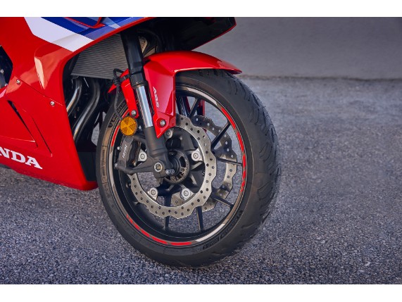 24YM_CBR500R_LOCATION_Details_02_0008