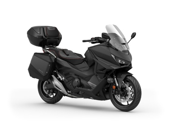 25YM_Forza 750_MAT BALLISTIC BLACK METALLIC_Show Demo Pack_RFQ
