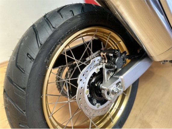 HONDA AFRICA TWIN 1100 AD ES Schalt, 0005753