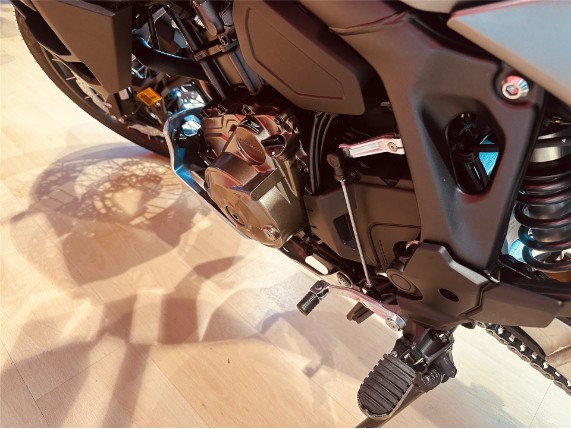 HONDA AFRICA TWIN 1100 AD ES Schalt, 0005902
