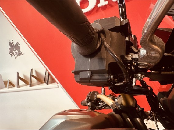 HONDA AFRICA TWIN 1100 AD ES Schalt, 0005902