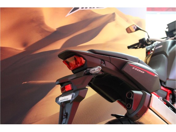 HONDA AFRICA TWIN 1100 AL Schalter, JH2SD08A9LK000430