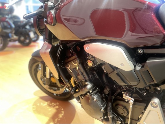 HONDA CB1000RA, JH2SC80A8PK400059