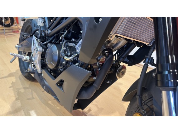 HONDA CB125R, 0005679