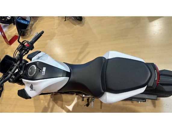 HONDA CB125R, 0005679