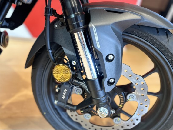 HONDA CB125R, 0005693