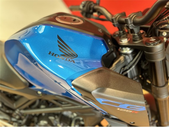 HONDA CB125R, 0005693