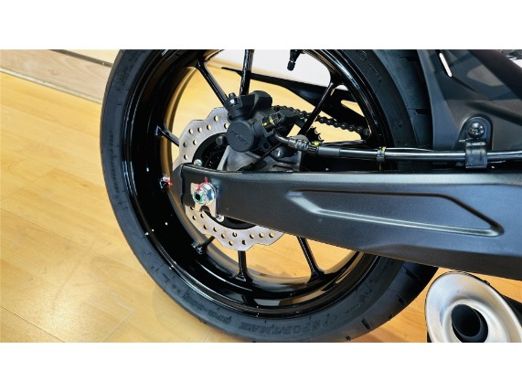 HONDA CB125R, 0005976
