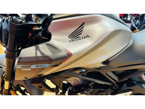 HONDA CB125R, 0005976