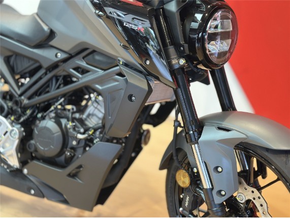 HONDA CB125R, 0005994