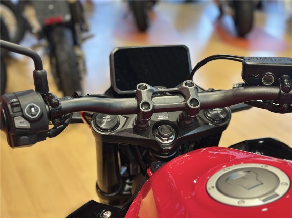 HONDA CB500F Hornet, 0005701